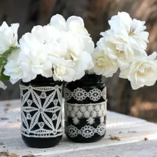 Make glass vases with mason jars and lace