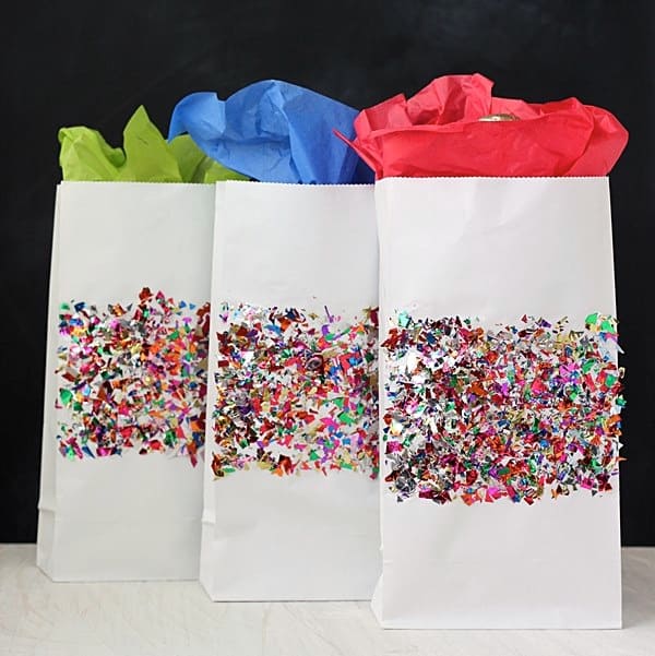 DIY gift bags using confetti