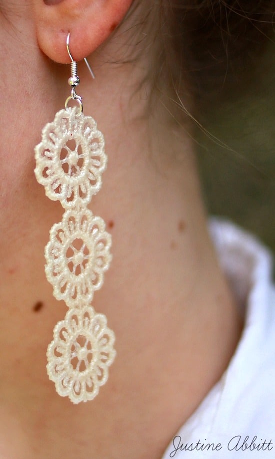 10 Awesome and Creative DIY Crafts You Can Make Using Lace Ribbons