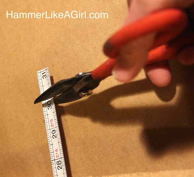 Cutting a measuring tip with tin snips