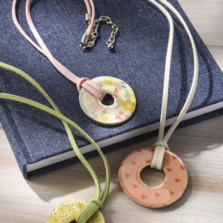Easy Washer Necklaces with Dimensional Magic
