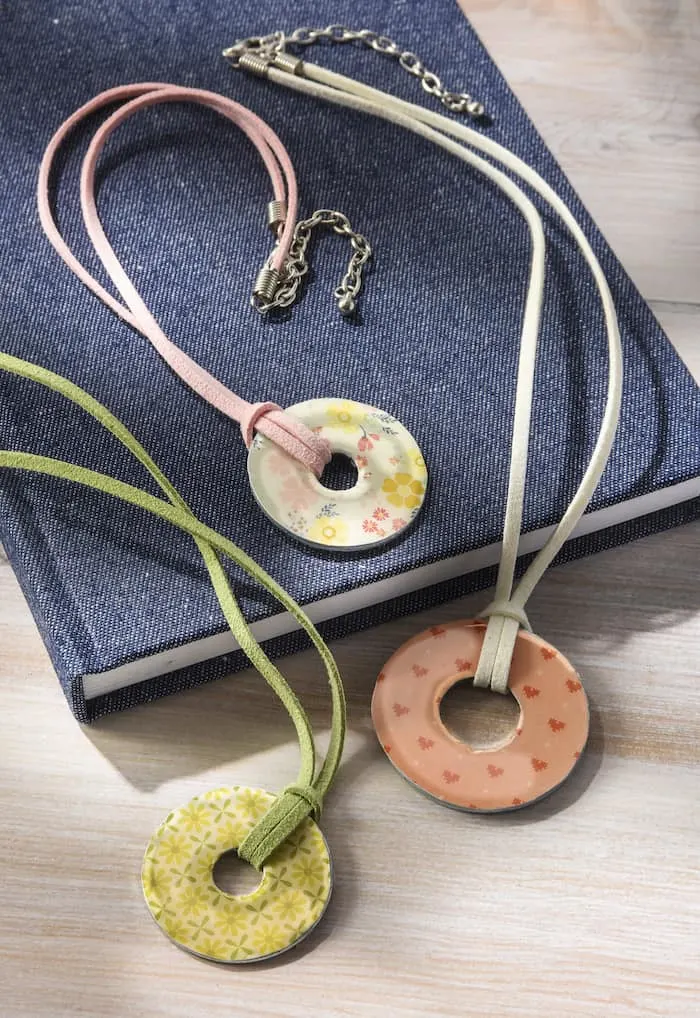 Easy Washer Necklaces with Dimensional Magic 