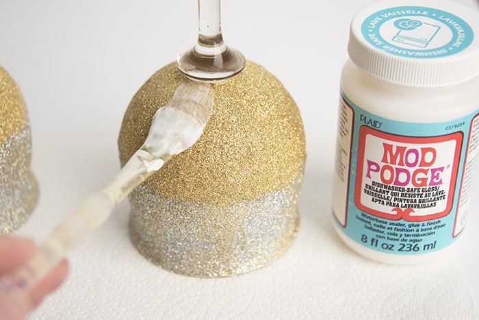how to seal glitter on glass with Mod Podge Dishwasher Safe