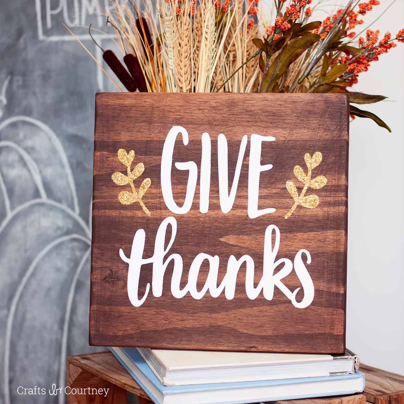 DIY give thanks sign for Thanksgiving decor