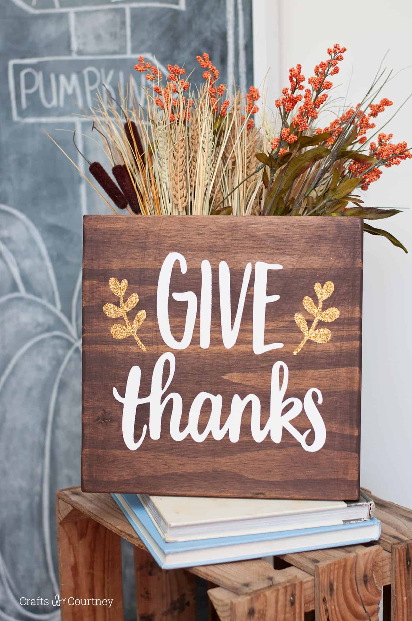 Easy stained wood Thanksgiving sign