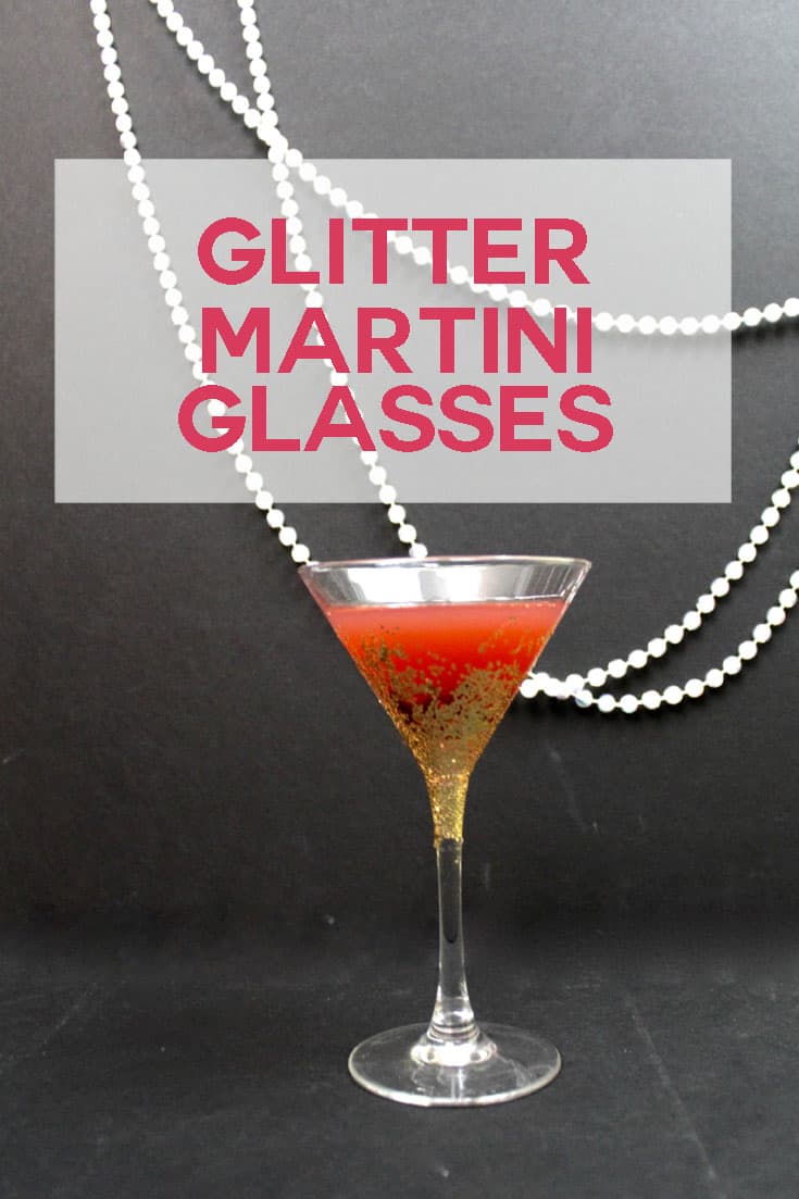 DIY Glitter Glasses Make Your Cocktails Taste Better
