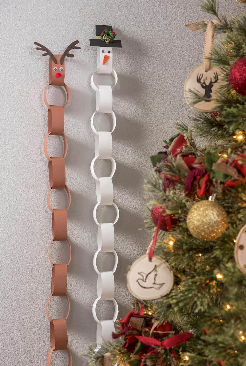 Paper chain countdown for Christmas