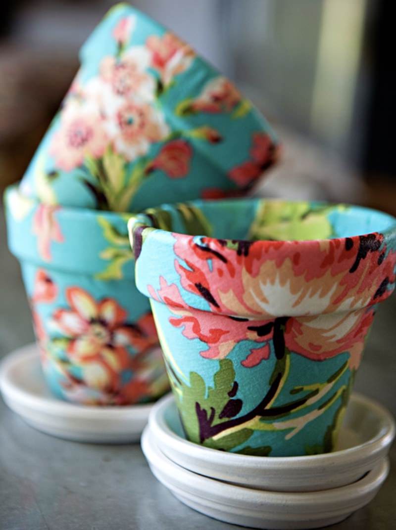 DIY-flower-pot-made-with-Mod-Podge