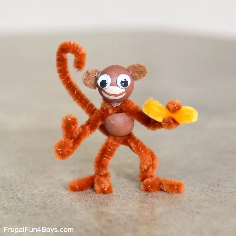 Easy Pipe Cleaner People - take minutes to make with simple materials