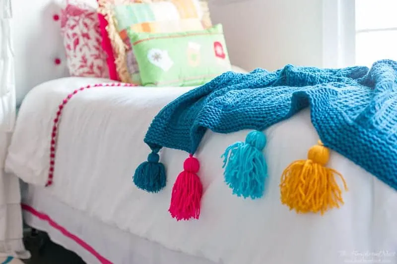 Easy DIY Tassel Throw Blanket