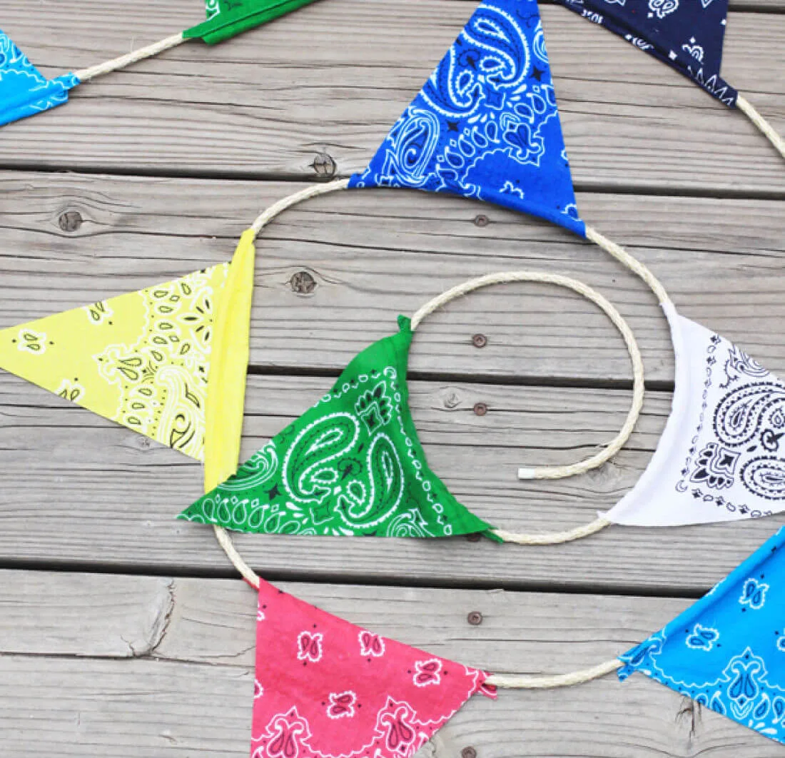 DIY Party Bandana Banner