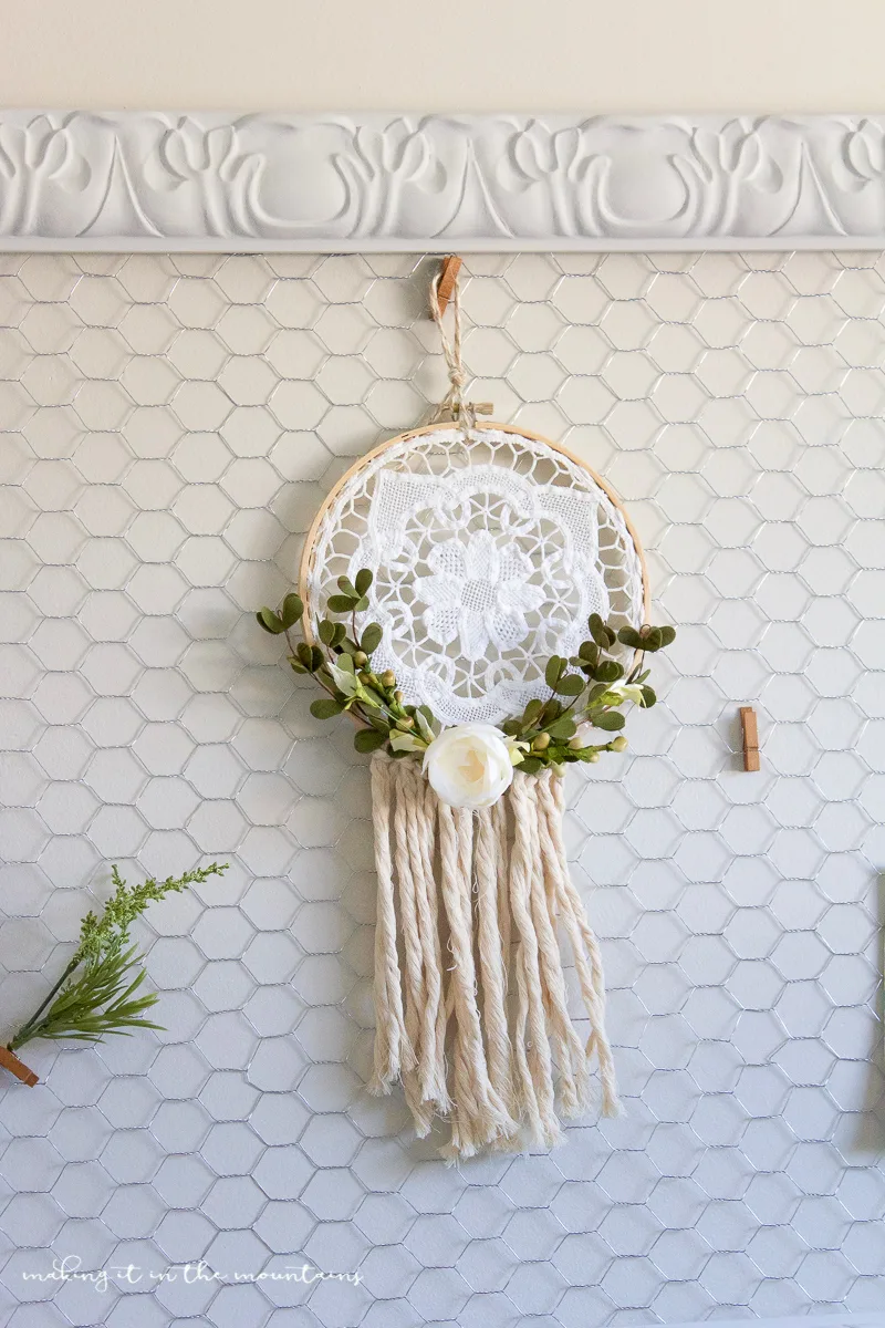 Make a Farmhouse Style Dreamcatcher from a Vintage Doily