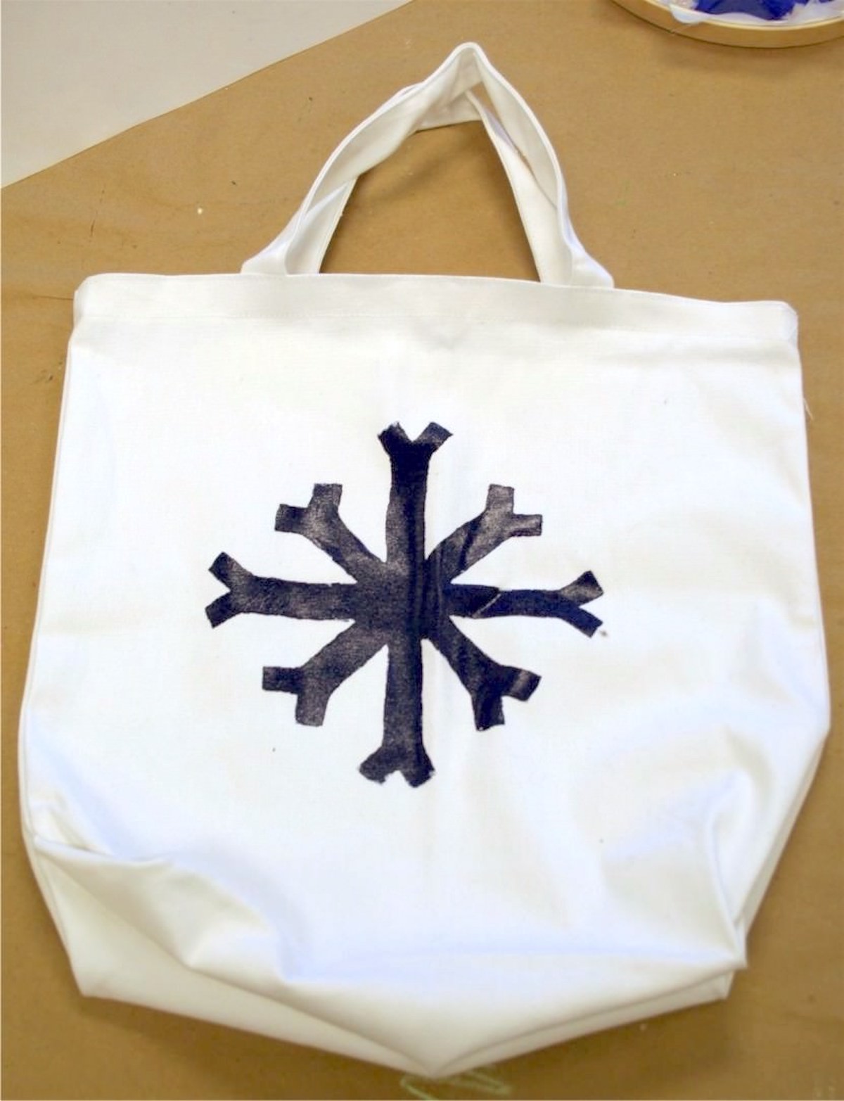 Snowflake tote made with a DIY screen print