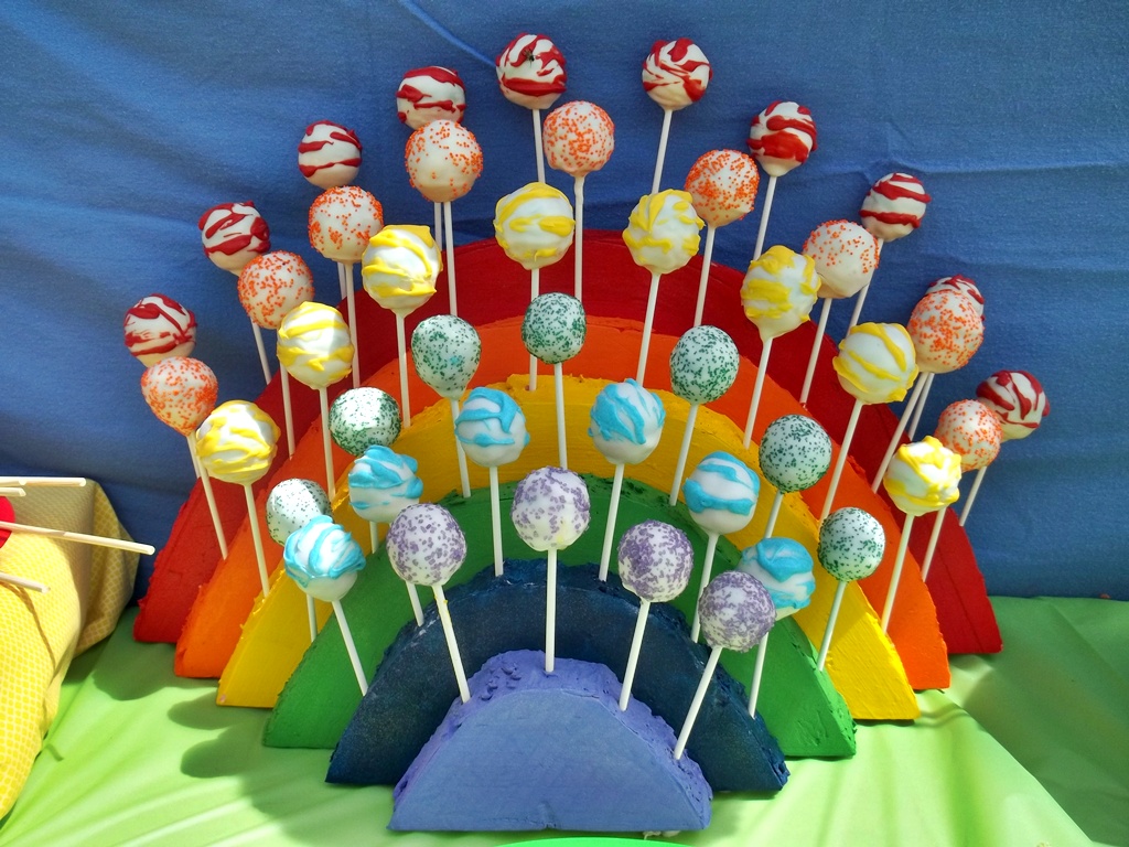 rainbow cake pop stand