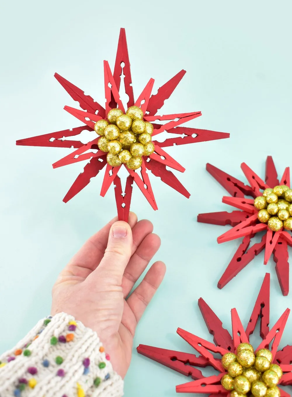 Easy Clothespin Poinsettias