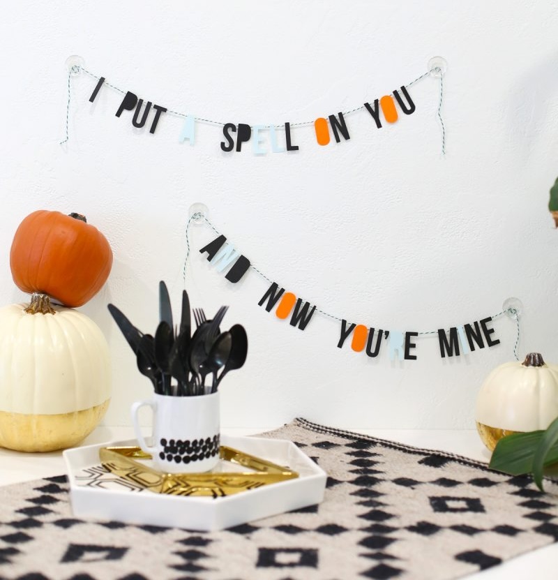 diy-halloween-spell-garland