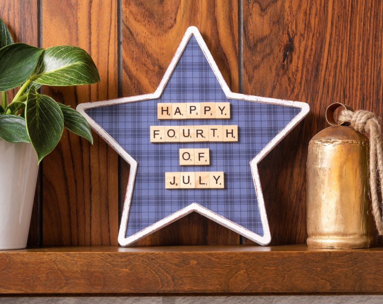 DIY wood star decor for 4th of July