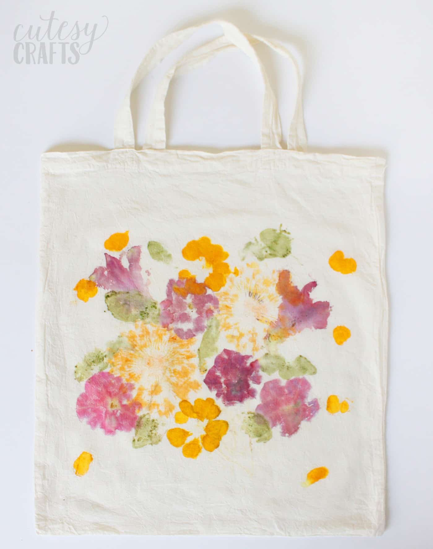 pounded flower tote craft for kids