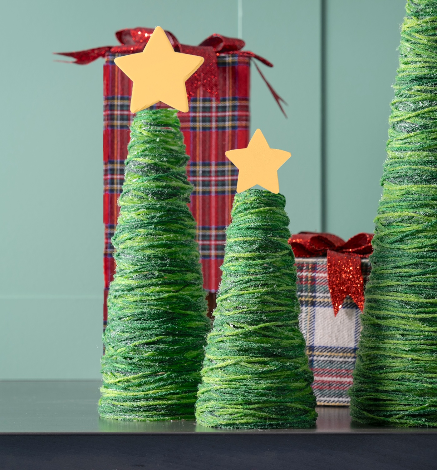 yarn christmas trees craft