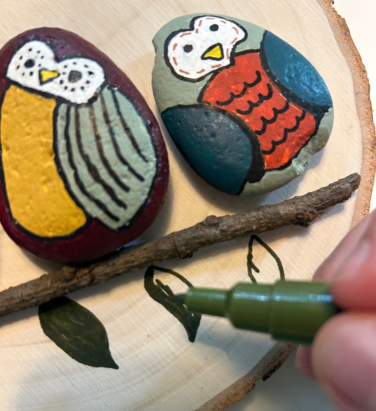 drawing in leaves for the bottom branch